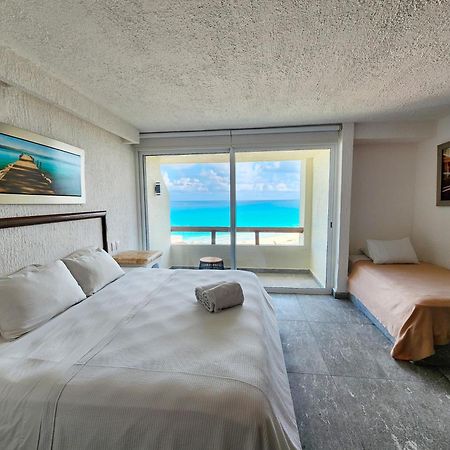Rodero By Solymar Beach Front Condos In Hotel Zone Cancún Eksteriør bilde