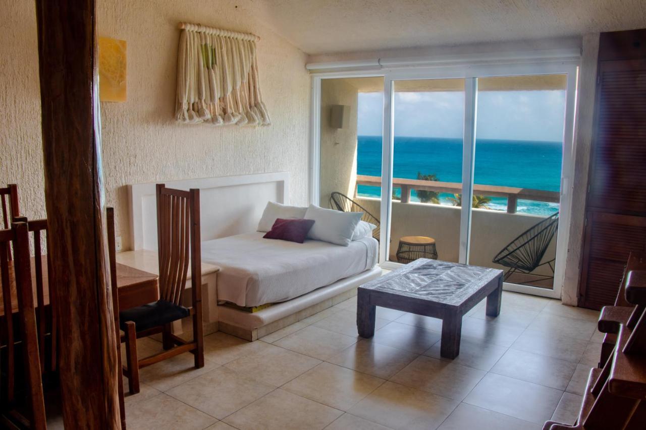 Rodero By Solymar Beach Front Condos In Hotel Zone Cancún Eksteriør bilde