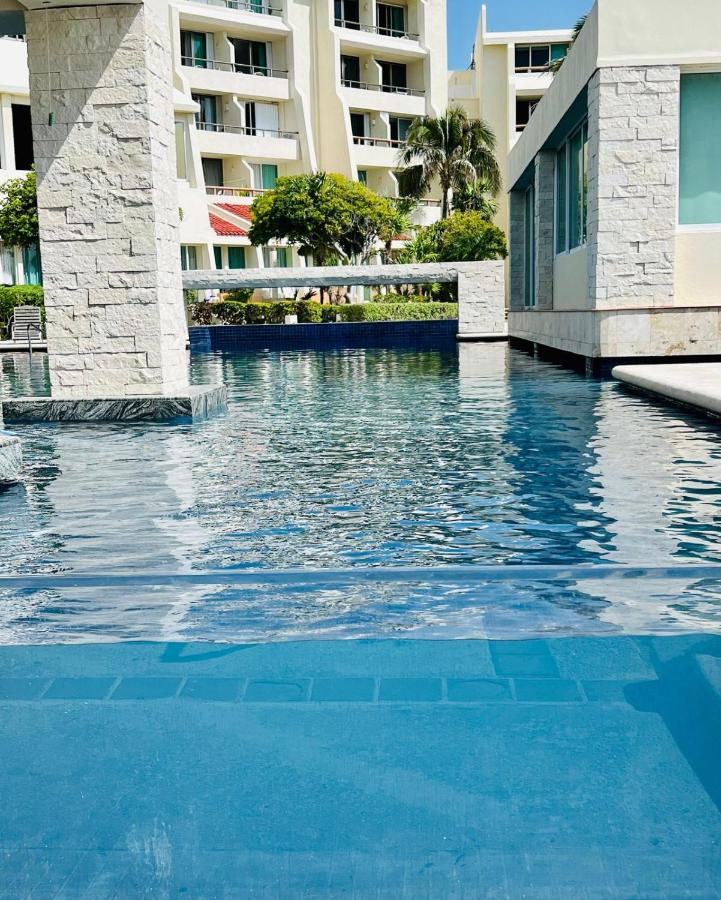 Rodero By Solymar Beach Front Condos In Hotel Zone Cancún Eksteriør bilde