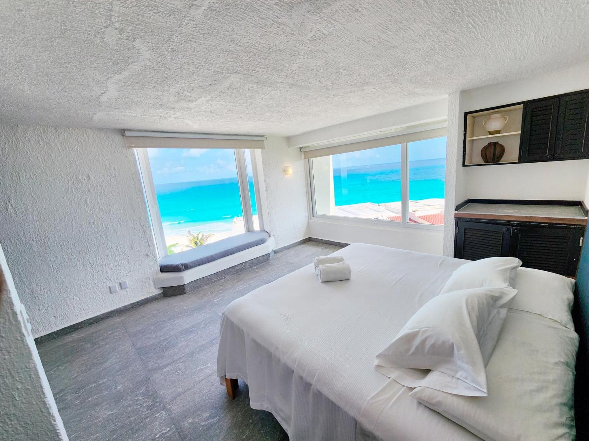 Rodero By Solymar Beach Front Condos In Hotel Zone Cancún Eksteriør bilde