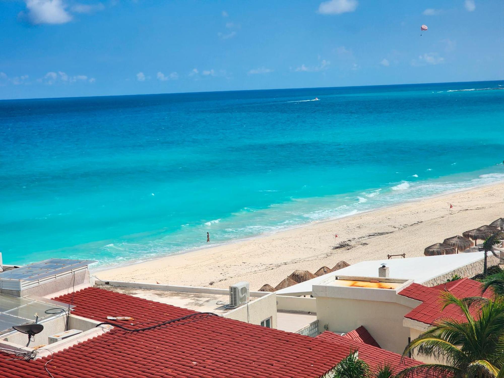 Rodero By Solymar Beach Front Condos In Hotel Zone Cancún Eksteriør bilde