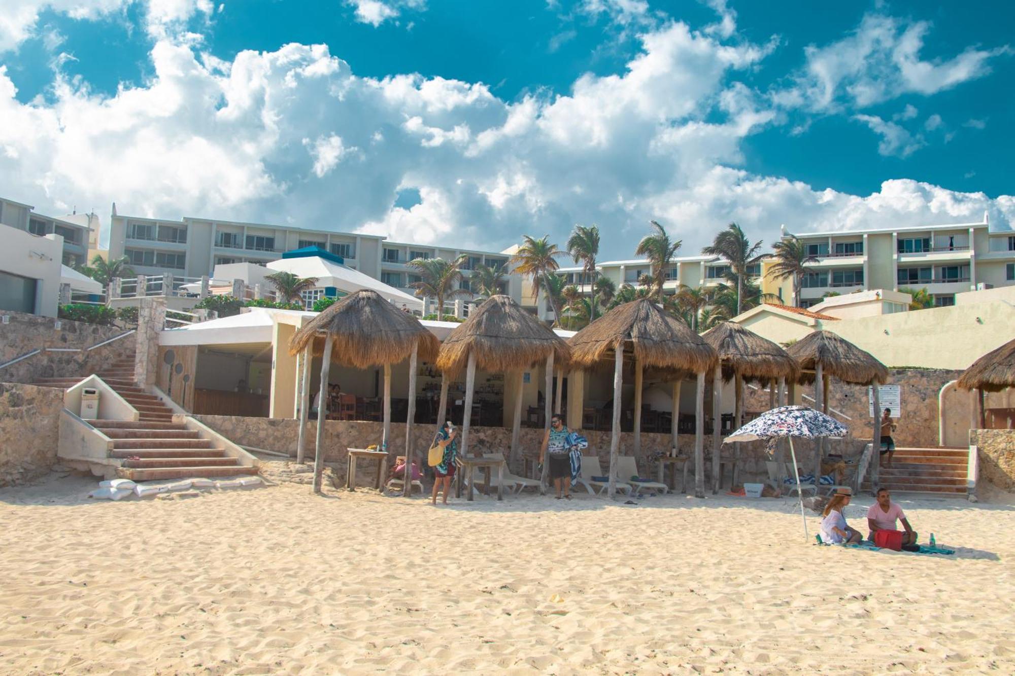 Rodero By Solymar Beach Front Condos In Hotel Zone Cancún Eksteriør bilde
