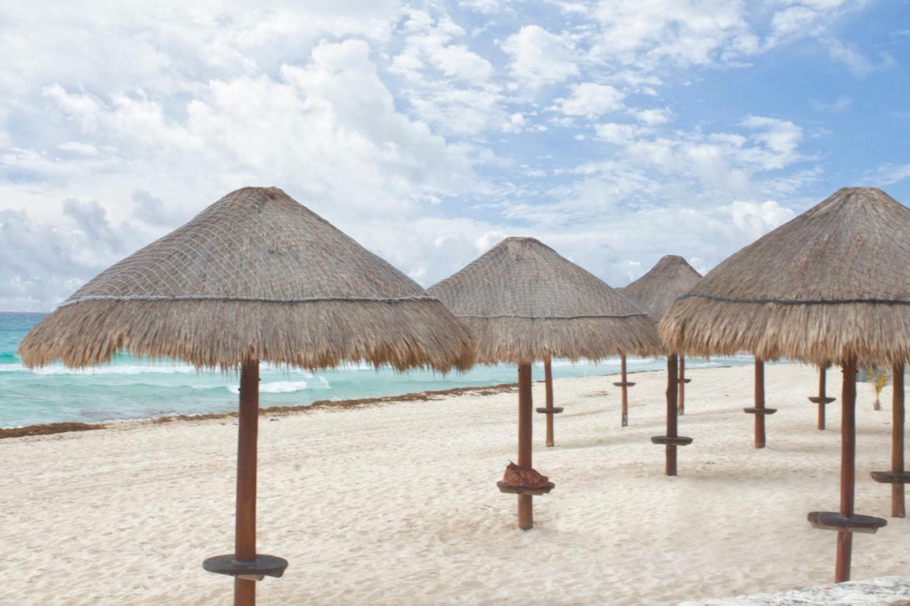 Rodero By Solymar Beach Front Condos In Hotel Zone Cancún Eksteriør bilde