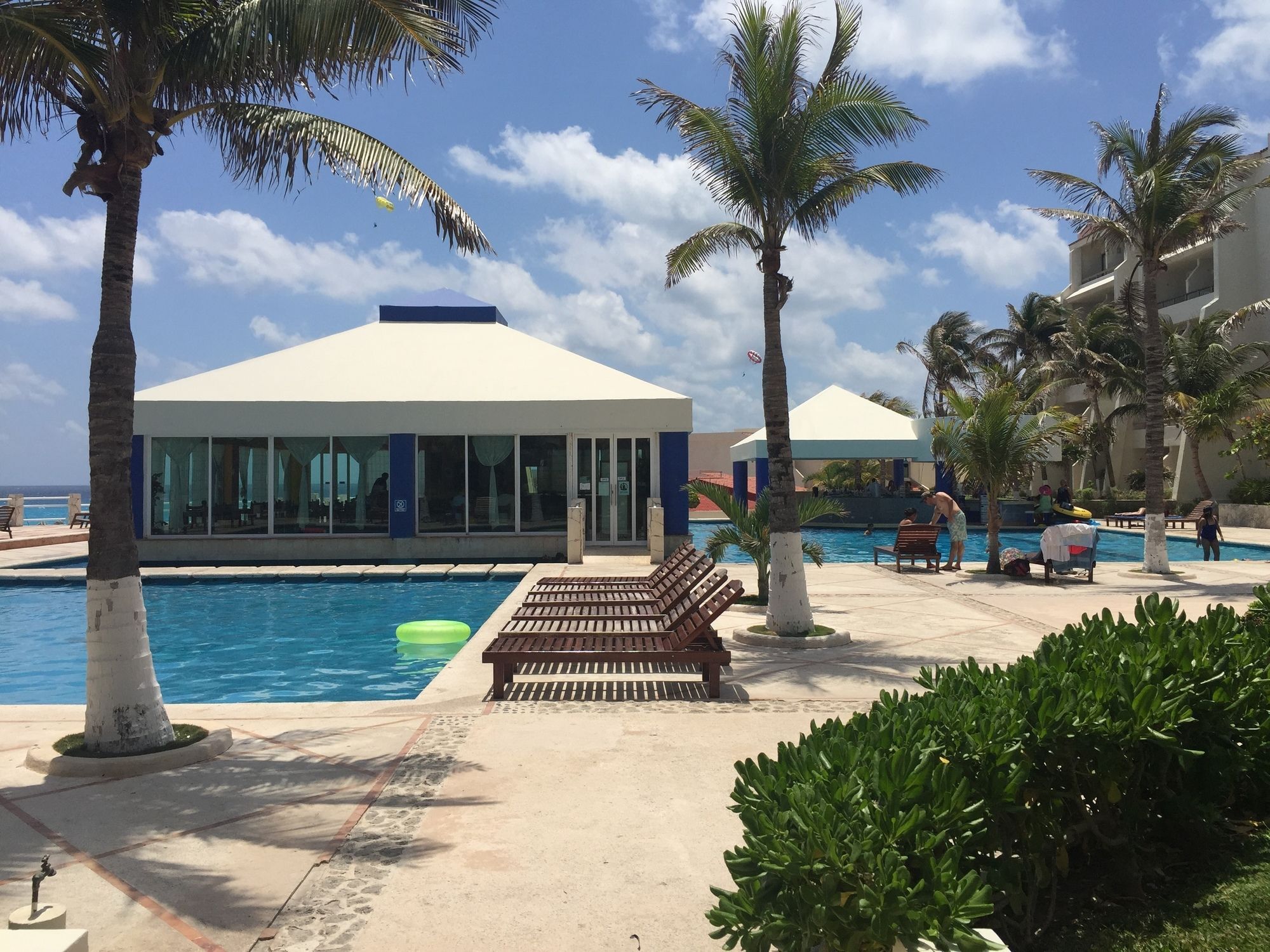 Rodero By Solymar Beach Front Condos In Hotel Zone Cancún Eksteriør bilde